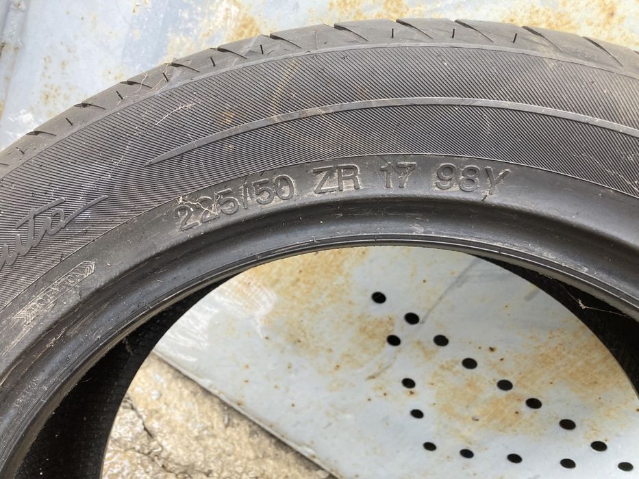 Anvelopa 225.50 RZ 17 . Cauciuc 225 50 17 RZ