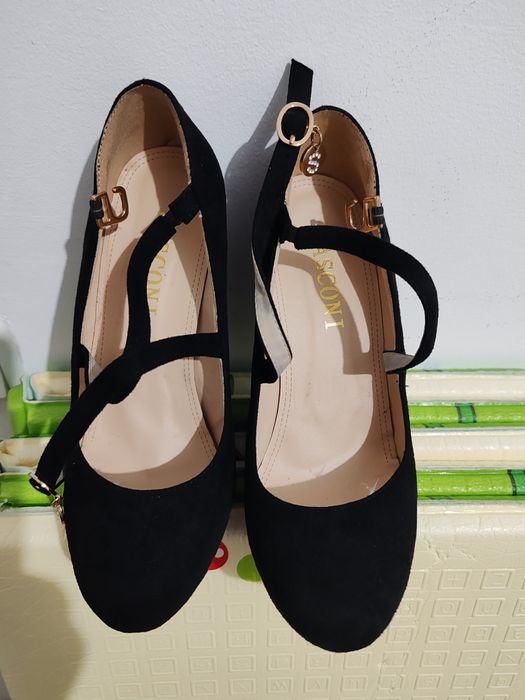 Продам туфли летние.