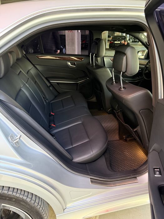 Se vinde Mercede-Benz E200 CGI