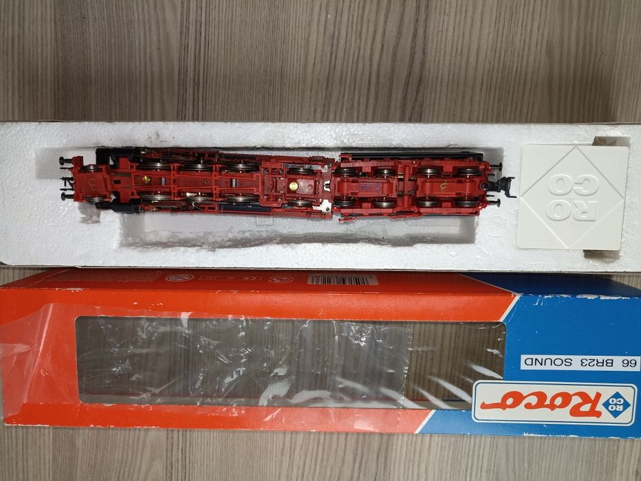 Locomotiva BR23 digitală cu sunete trenulet electric scara H0