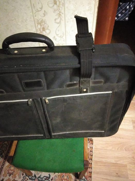 Чемодан кож.заменитель.