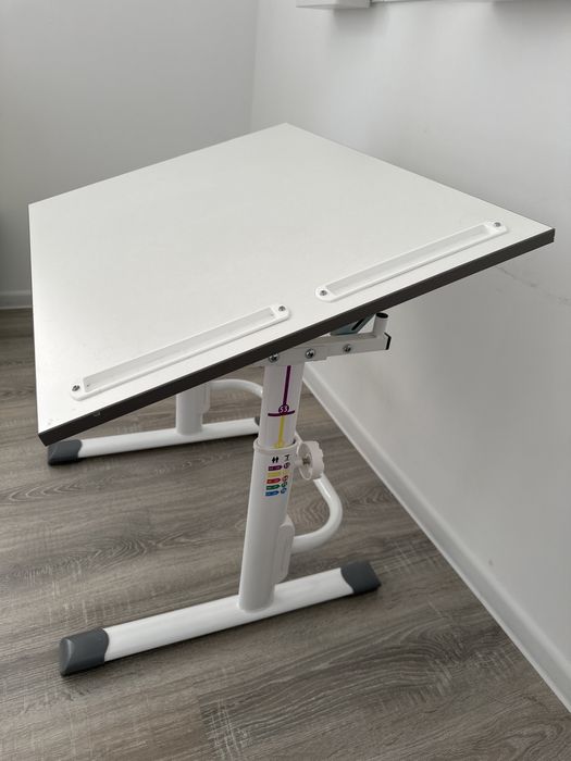 Растущая парта со стулом