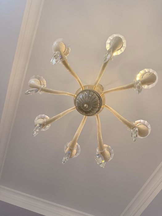 Люстра для спальни и гостинной