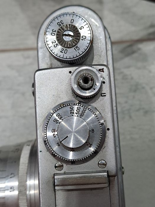 Фотоапарат Зоркий-4