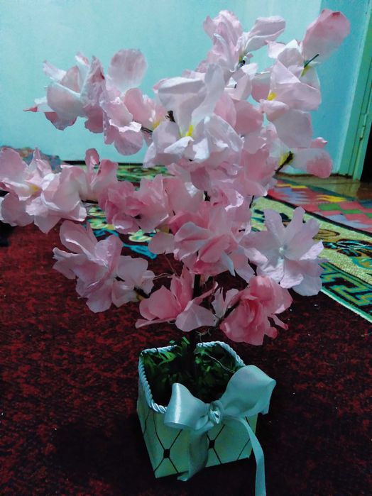 Qoʻl mehnati orqali tayyorlangan gul