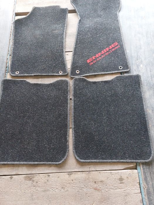 Продам коврики на Ауди 80 В4.