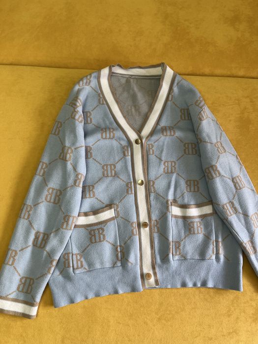 Продам кофточки