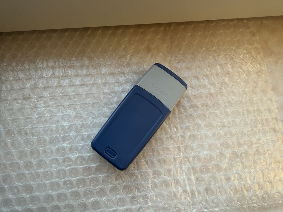 Nokia  2310 in carcasa de 1110, ca si nou! De colectie!