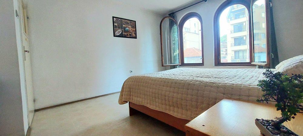 Дава се под наем Тристаен апартамент в Пловдив, Младежки Хълм - 95 кв.м за 500 € - Снимка #4