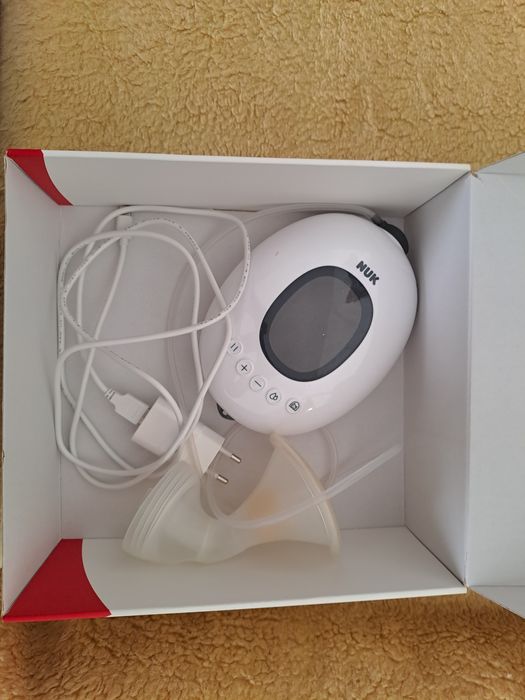 Nuk Електрическа помпа за кърма e-Table Nature Sense