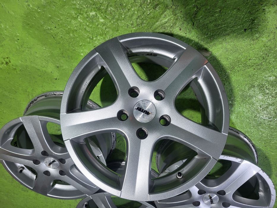 16 5x114.3 лети джанти 5х114.3