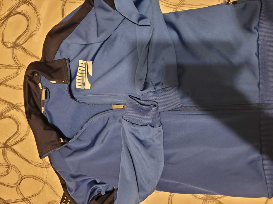 Bluza sport Puma, marimea 152 (11-12 ani )
