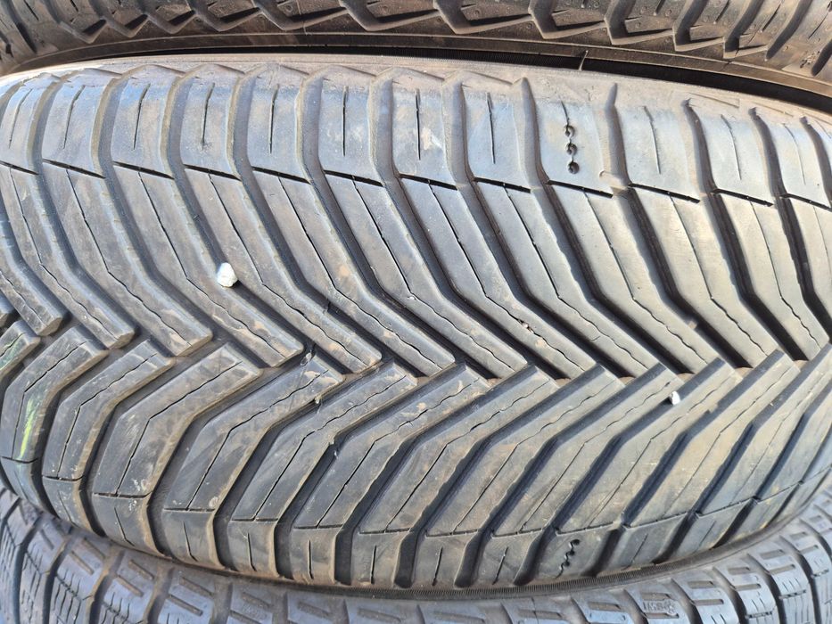 2 Anvelope VARA IARNA 4 Sezoane - 205/55/17  Michelin APP NOI DOT 2023