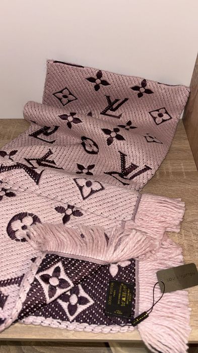 Fular eșarfă Louis Vuitton 100% lâna