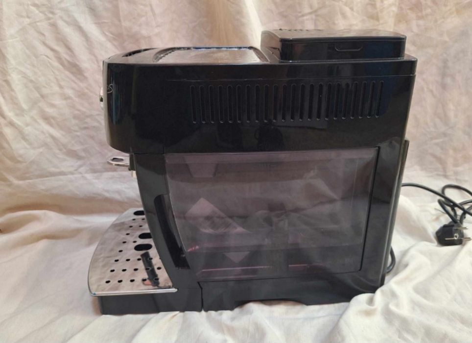 Кафе автомат Delonghi