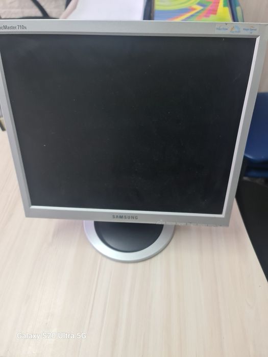 Монитор за компютър