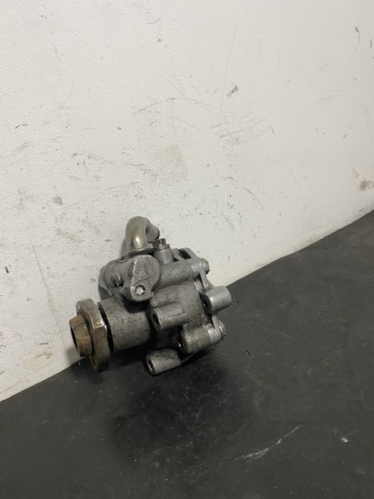 Pompa servo servodirectie Volkswagen Volkswagen Vw T4 2.5 TDI 1.9 ACV
