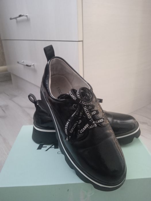 Различные вещи, различных брендов