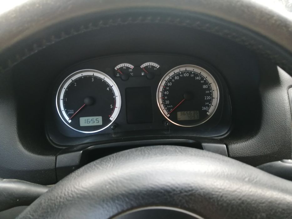 VOLKSWAGEN Bora 2002 — imagine 5