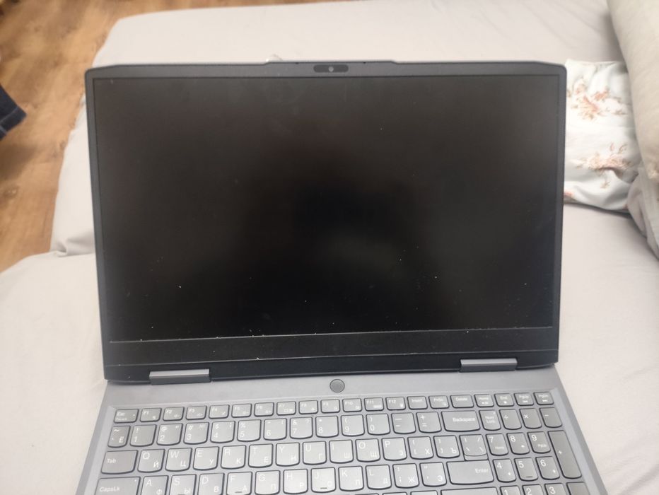 Lenovo LOQ 15IRH8.