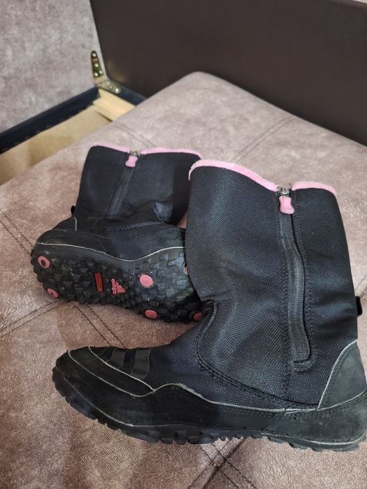 Оригинални боти Адидас 35 номер