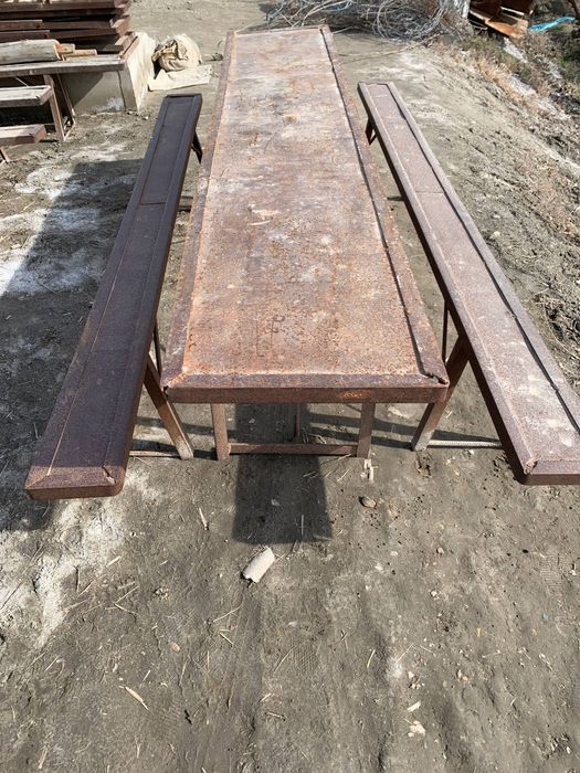 Xo‘jalik uchun temir stol-stullar 1 komplektga 12/14 kishi joylashshad