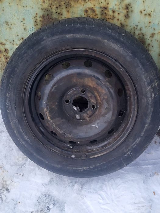 Продам шины с дисками в отличном состоянии