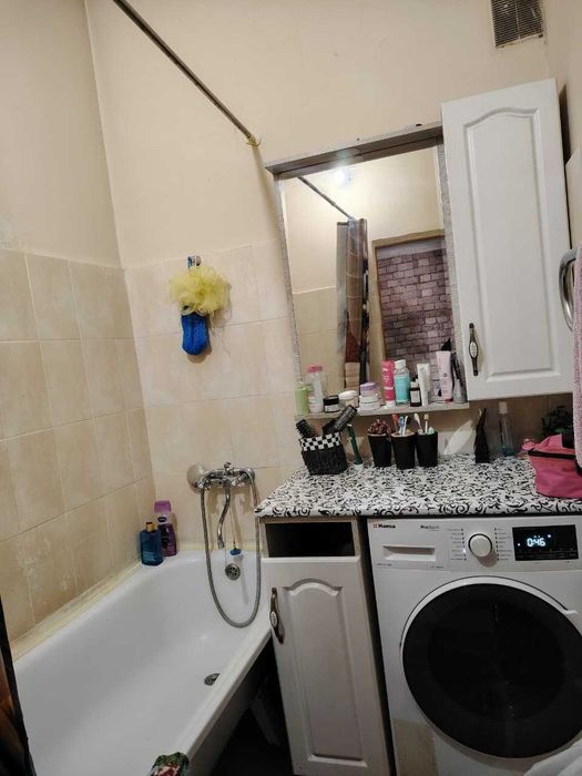 Продам 2-х квартиру кирпич 4/5эт, 60 кв.ул.Казахстан д.118