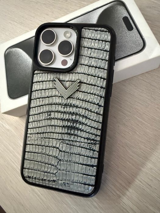 Vand iphone 15 Pro Max , impecabil, sanatate baterie 85%