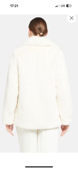 Пухено палто Guess