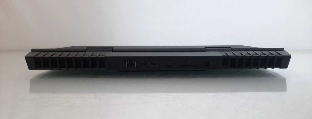 Alienware/Core i7-7820HK/GTX 1080 8GB 200W/16GB RAM/512G SSD/QHD 120hz