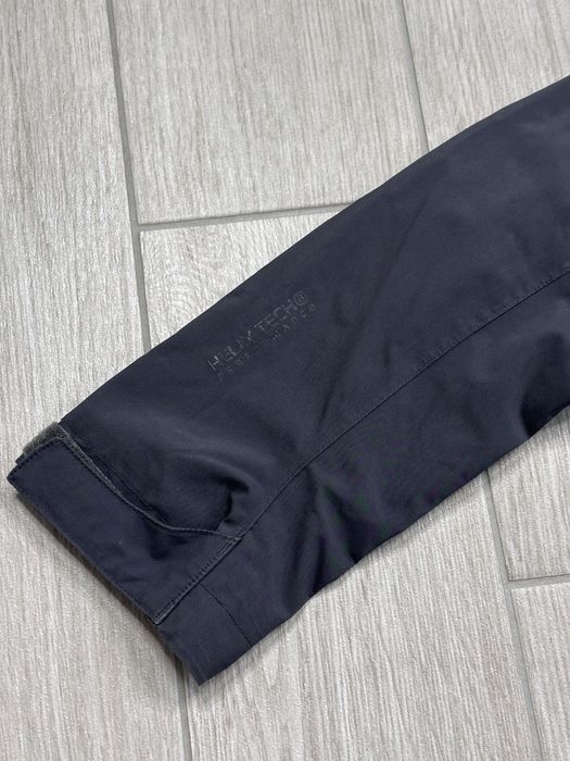 Дамско яке Helly Hansen – размер S, отлично състояние