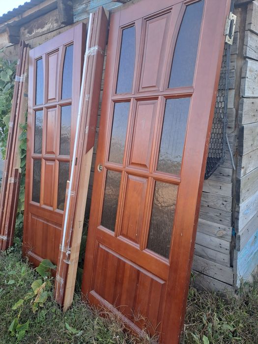 Продаются межкомнатные двери .