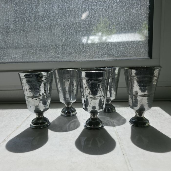 Старинни чаши 5 броя
