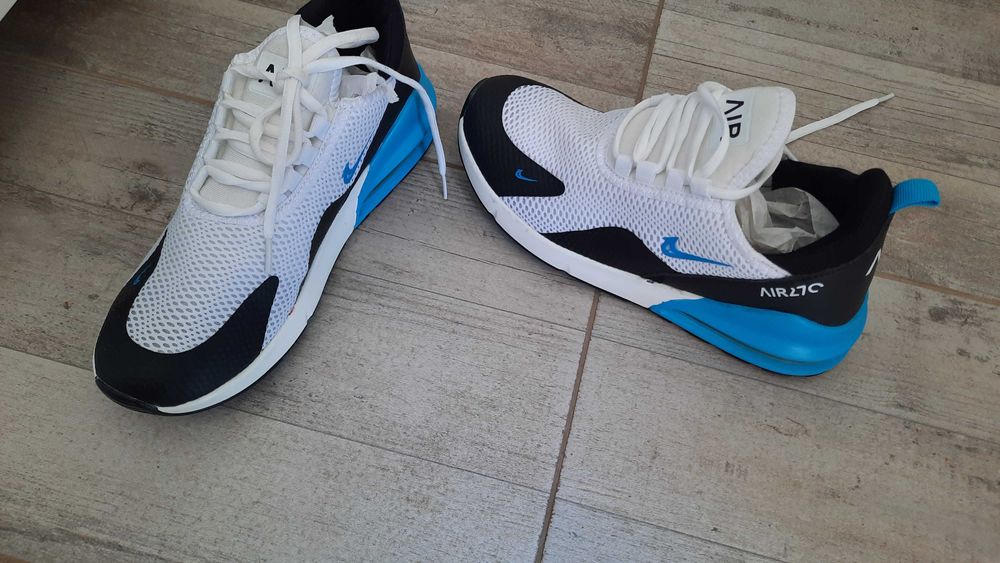 Продамам чисто нови маратонки Nike Air номер 8,5/42