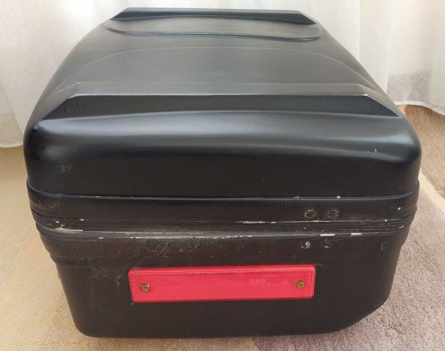 Багажник - куфар за мотор