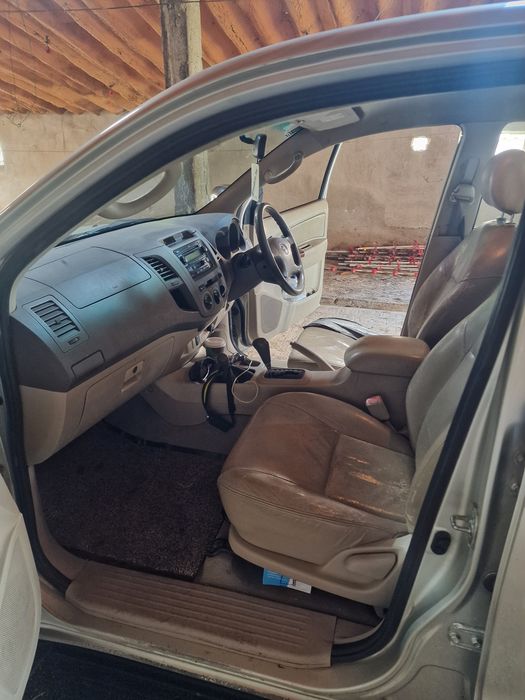 Тойота Хайлукс автоматик на части 0899846262