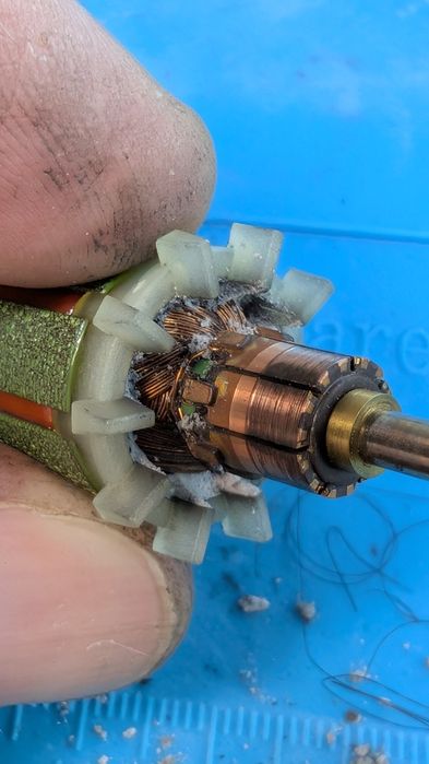 Заточване на инструменти за маникюр, ремонт на пили за маникюр