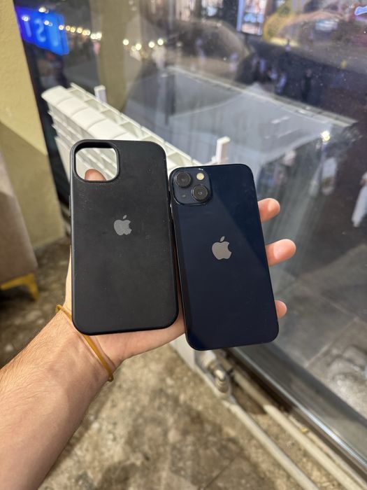 Продам телефон Айфон 13 256Gb