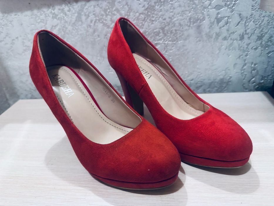 Женская обувь б/у