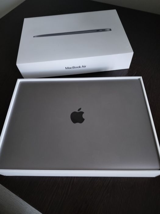 Очень срочно MacBook Air 13-inch