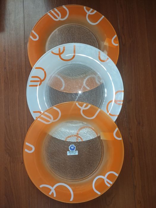 Тарелки ( 3 штуки )