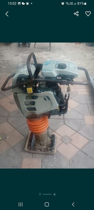 Mai compactor MIKASA că și noucu motor HONDA