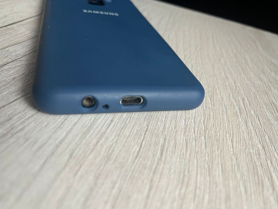 Продам смартфон samsung