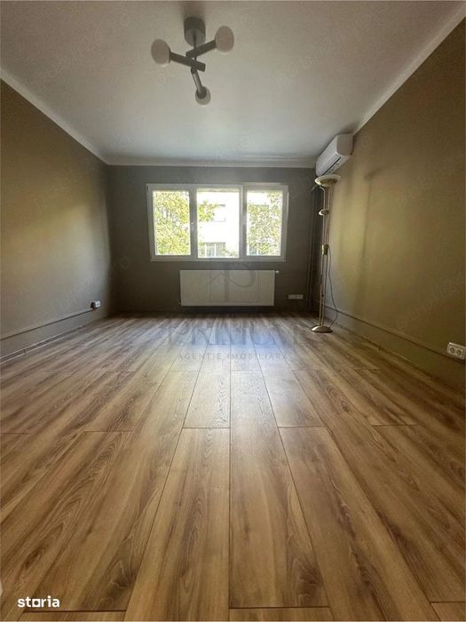 Complexul Studentesc - Garsoniera - 26 Mp Utili - Etaj 2 - Renovata -