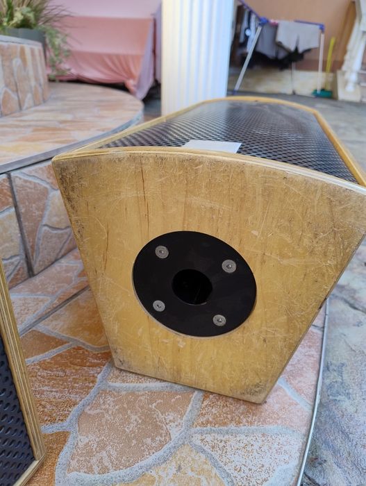 Boxe 100w bucata petrecere