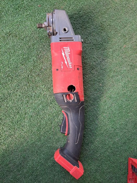 Milwaukee m18 defect FLAG230XPDB