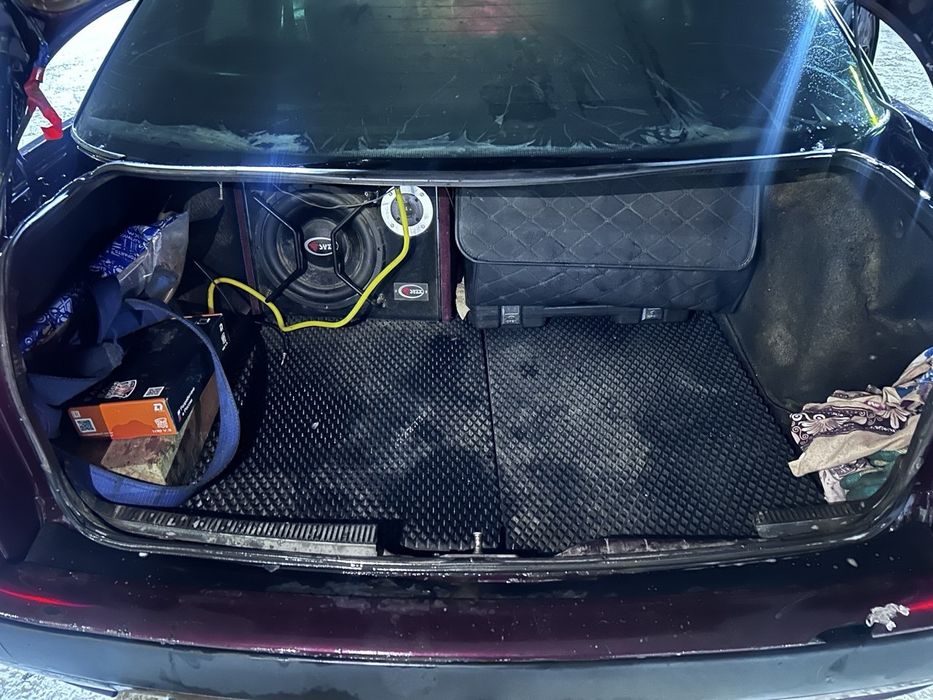 Продаю машину срочно!!!