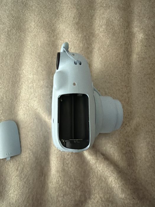 Фотоапарат instax mini 12