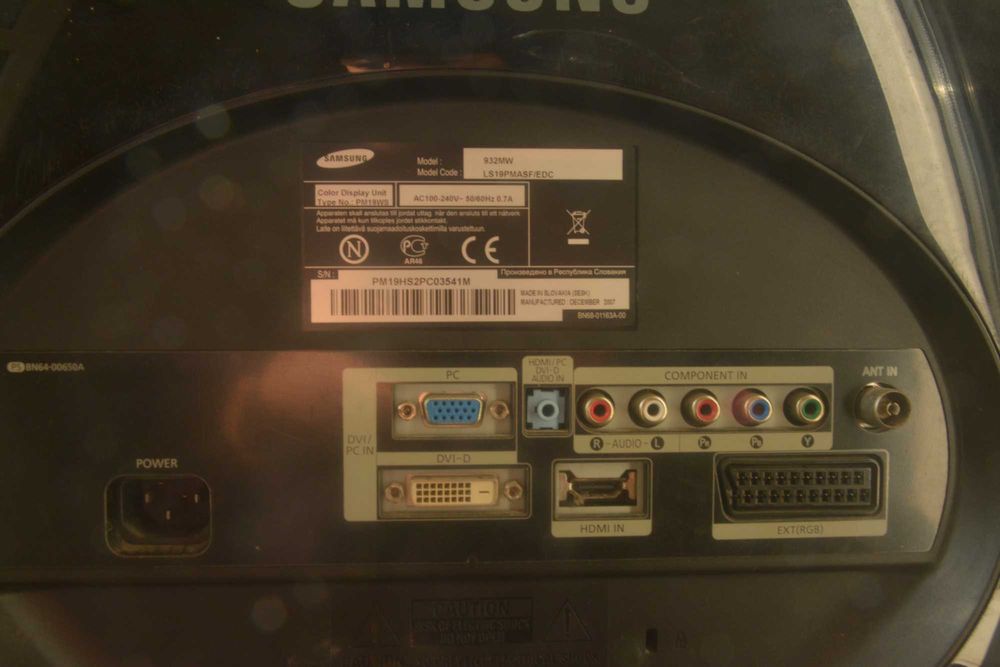 Samsung SyncMaster 932MW монитор/ екран 19 inch